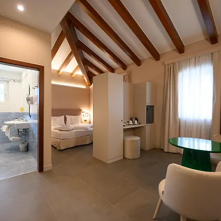 Hotel Nicolli Romantic - Adults Only