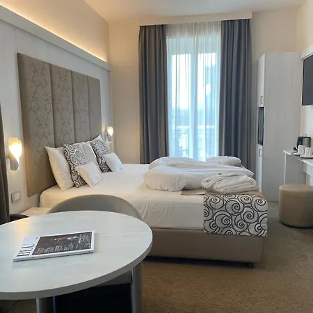 Nicolli Romantic - Adults Only 4*